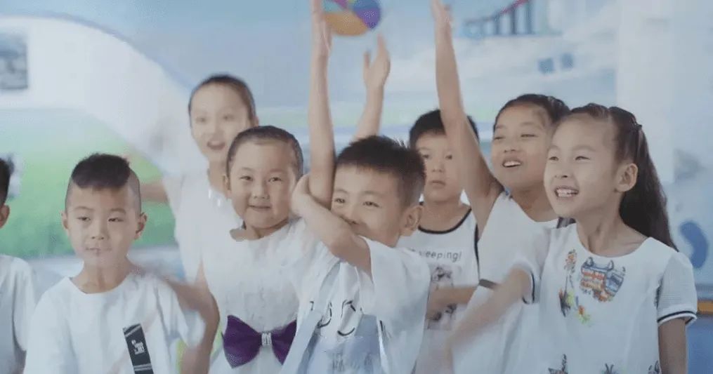 花花牛丨每天一杯奶，幸福健康喝出來(lái)！！！