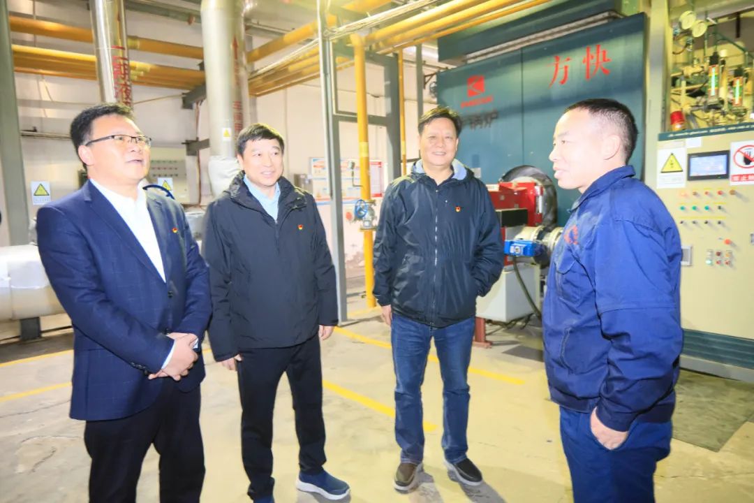 新春慰問送關懷——集團黨委書記、董事長慰問春節期間堅守崗位的一線職工 新春慰問送關懷——集團黨委書記、董事長慰問春節期間堅守崗位的一線職工