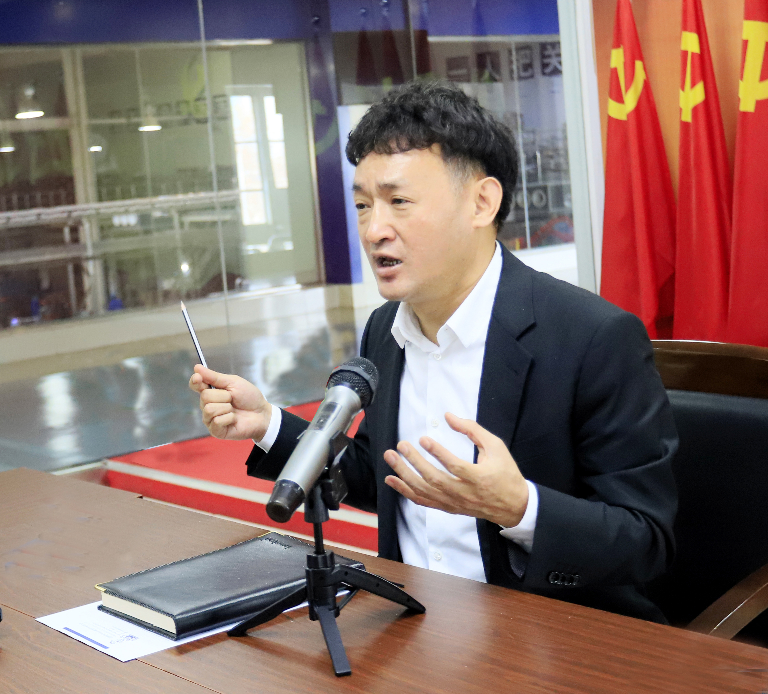 鼓足干勁、攻堅克難，決戰2021 ，推動花花牛再上新臺階