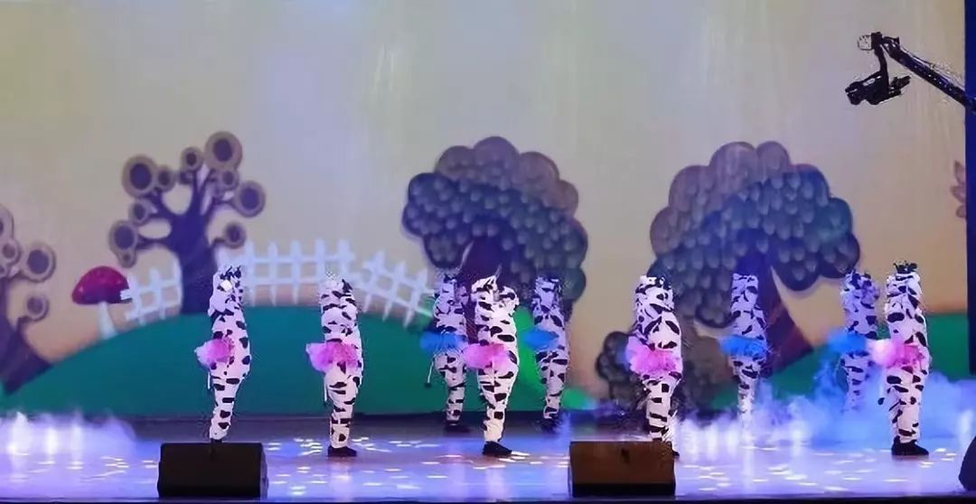 “贏在2019”，花花牛乳業集團2019年新春晚會盛大開幕