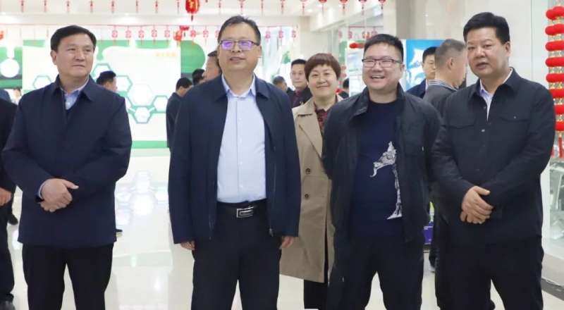 花花牛丨駐馬店市遂平縣政協黨組書記、主席張衛東一行蒞臨花花牛魯山瑞亞牧場參觀