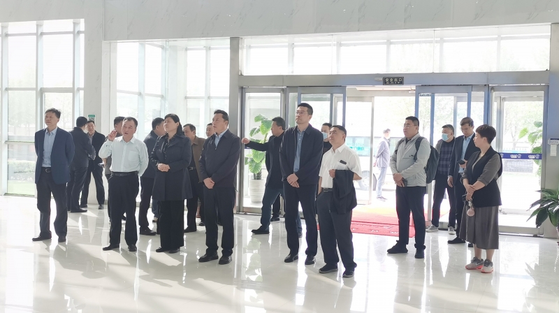 花花牛丨沈陽市人大常委會副主任曹鵬一行蒞臨花花?？疾熳? />
			</div>
		<div   id=